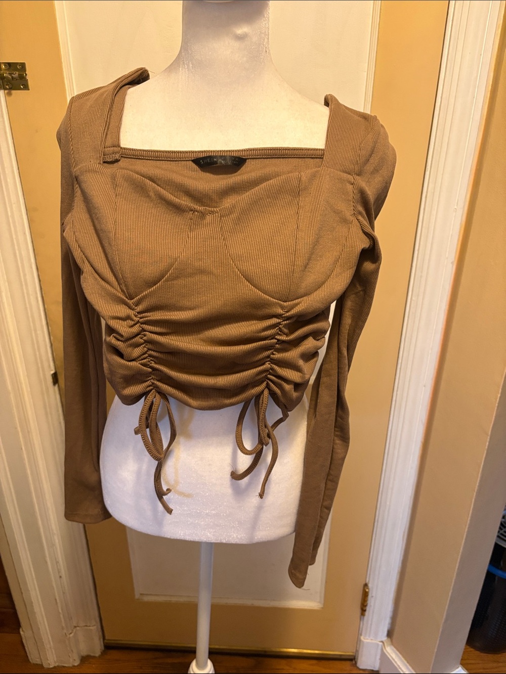 SHEIN Brown Ruched Long-Sleeve Square Neck Crop Top